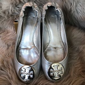 Tory Burch silver leather ballet flat 6.5